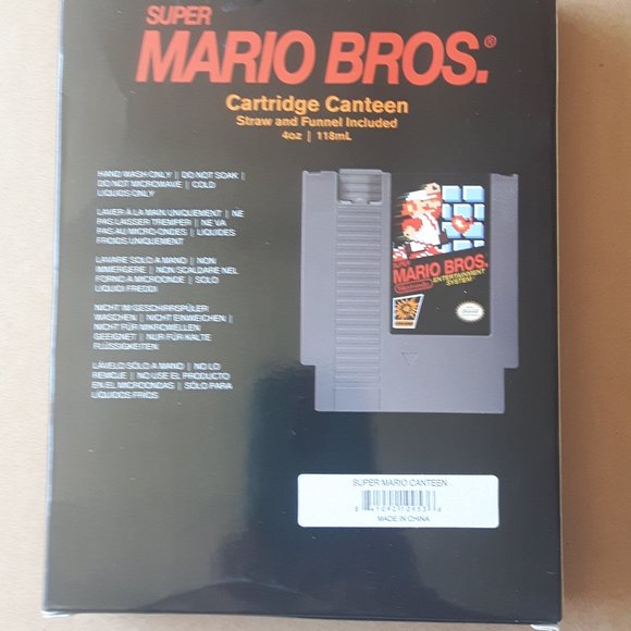 Super Mario Bros NES Canteen 5 Ounce Flask | Licensed Nintendo Merchandise NEW - Picture 2 of 2